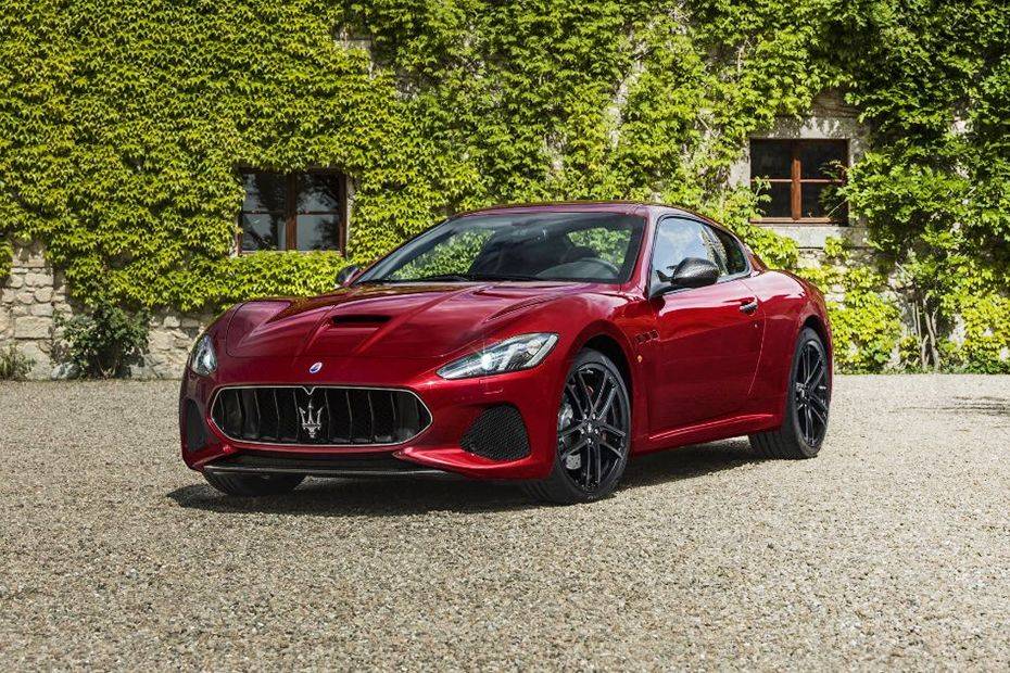 2022 maserati granturismo sport interior