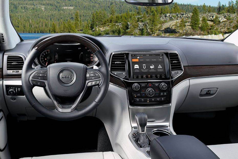 Jeep Trackhawk Interior