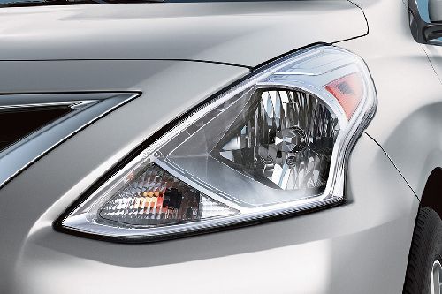 Versa Sedan Headlight Versa Sedan Headlight