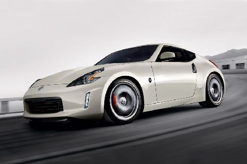 Nissan 370Z Front Side View Nissan 370Z Front Side View