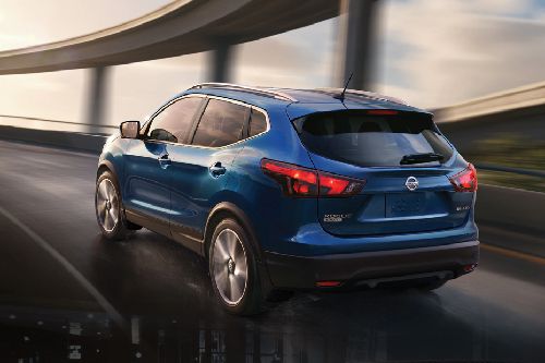 Rear Medium View of Nissan Rogue Sport Rear Medium View of Nissan Rogue Sport