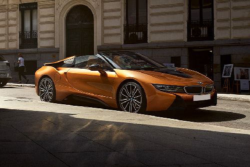 i8 Front angle low view