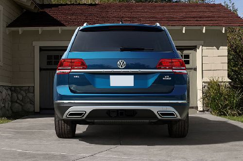 Full Rear View of Volkswagen Atlas Full Rear View of Volkswagen Atlas