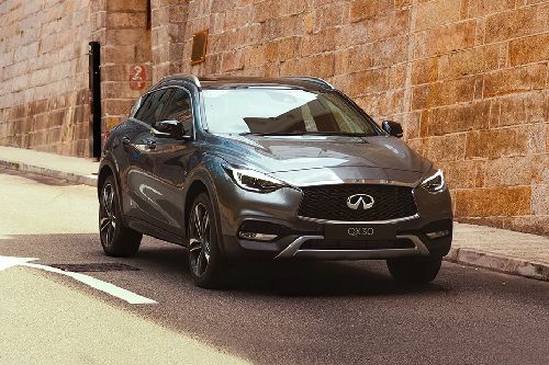 QX30 Front angle low view