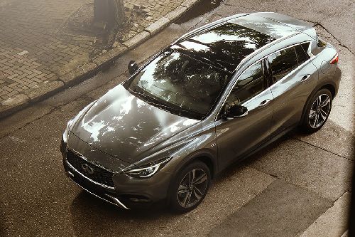 Infiniti QX30 Front Side View Infiniti QX30 Front Side View