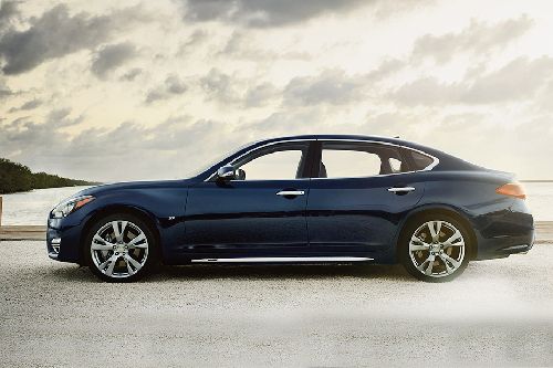 Q70L Side view