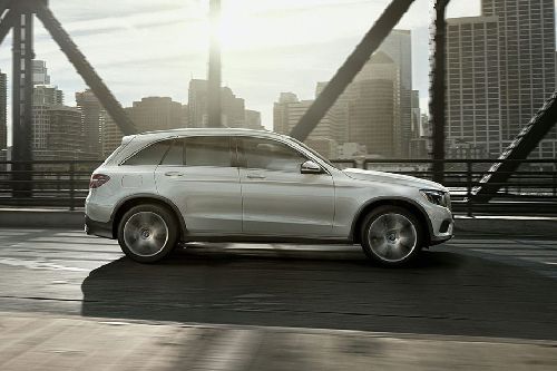 GLC-Class Medium Angle Front View GLC-Class Medium Angle Front View