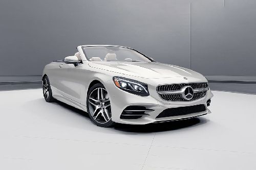 Mercedes Benz S-Class Cabriolet Front Medium View Mercedes Benz S-Class Cabriolet Front Medium View