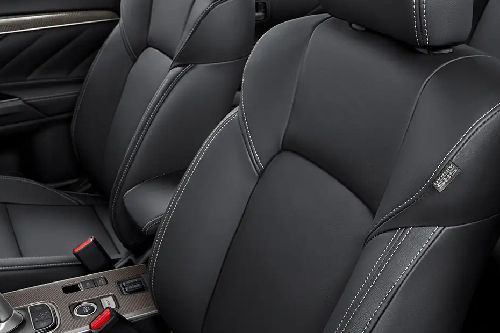 Rear Cross View of Mitsubishi Outlander PHEV Rear Cross View of Mitsubishi Outlander PHEV