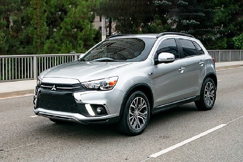 Mitsubishi Outlander Sport Front Side View