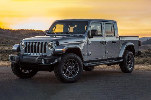 Gladiator Tilted Front View Gladiator Tilted Front View