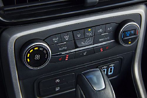Front AC Controls of Ford Ecosport Front AC Controls of Ford Ecosport