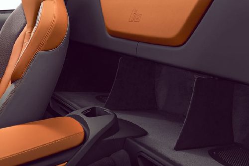 Center Controls of BMW i8 Center Controls of BMW i8