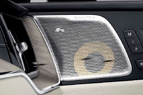 Speakers View of Volvo XC60 Speakers View of Volvo XC60