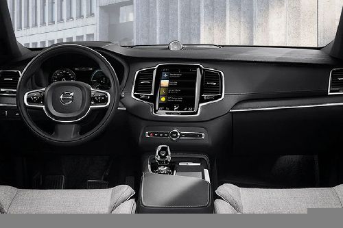 Dashboard View of XC90 Dashboard View of XC90