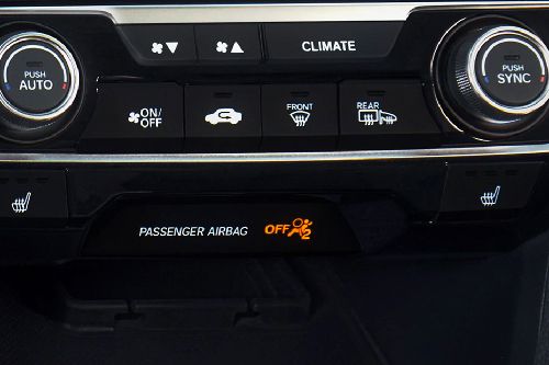 Front AC Controls of Honda Civic Si Sedan Front AC Controls of Honda Civic Si Sedan