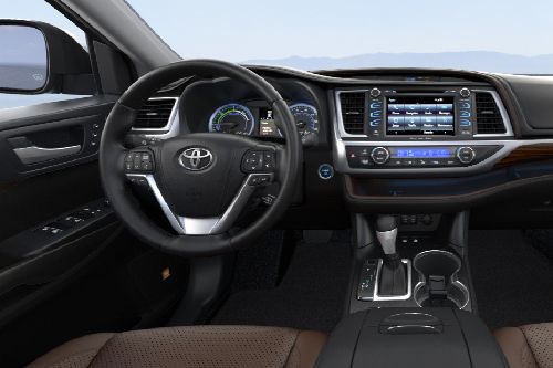 Dashboard View of Highlander Dashboard View of Highlander